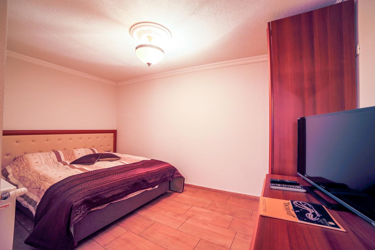 Apartments Risteski Ljubaništa المظهر الخارجي الصورة