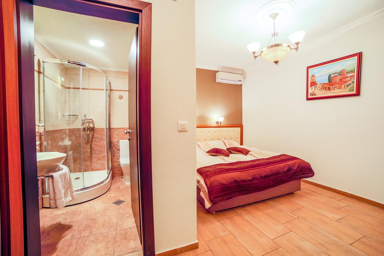 Apartments Risteski Ljubaništa المظهر الخارجي الصورة